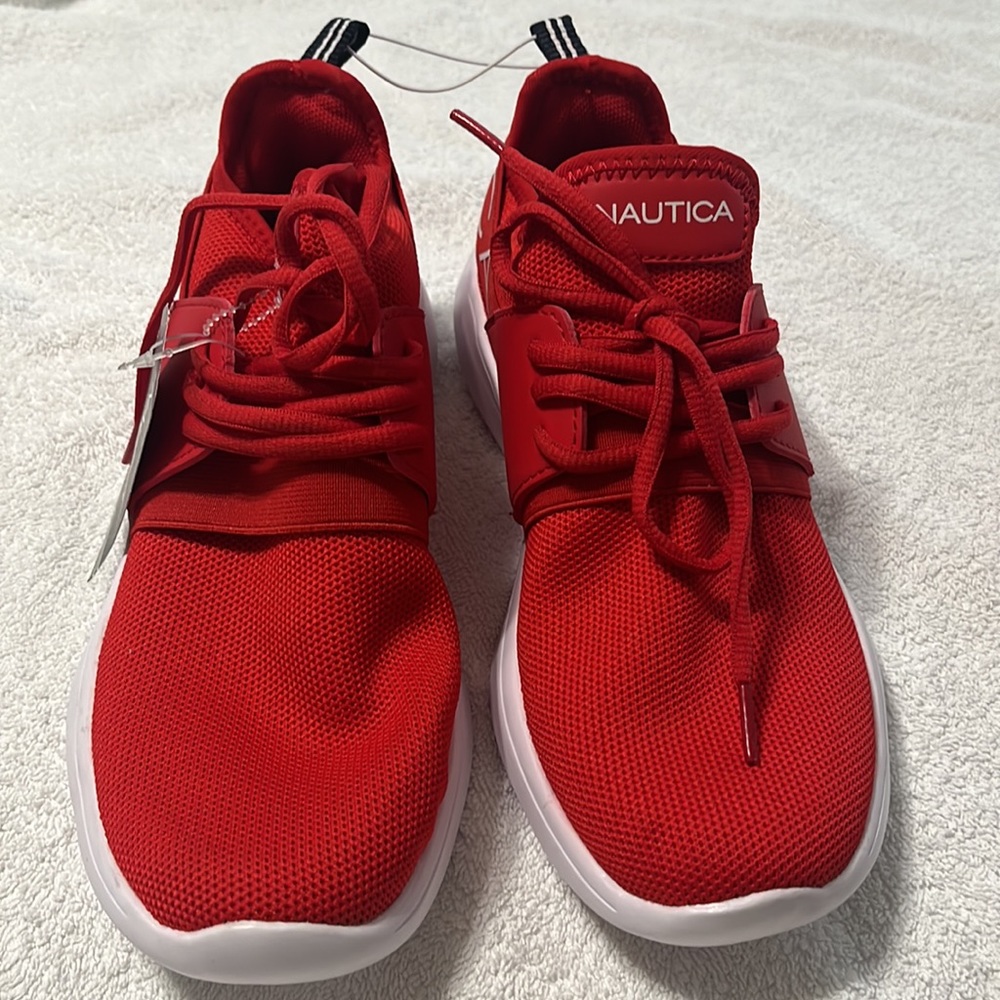Náutica women’s tennis shoes